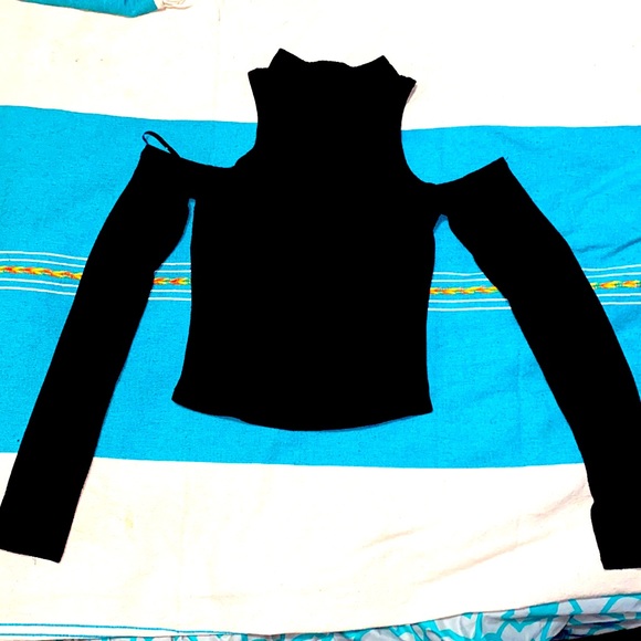 Sexy Black Crop Cold Shoulder Knit - Picture 6 of 8